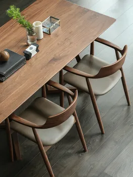 Madeira maciça mesa de jantar, pequena, familiar, moderno, simples e de luxo, de negociação comercial de mesa e cadeira de combinação,