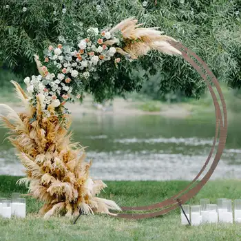 O junco Natural de flores artificiais arco de flores artificiais de fundo, decoração, decoração de casamento ao ar livre