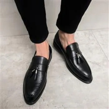 Primavera dos Homens Macio, com solado de Pontas de Couro Sapatos de Homens coreano Terno de Negócio Respirável Casual Aumento da Altura do Palmilha de Calçados masculinos