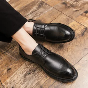 Sapatos de couro dos Homens de Negócio do Couro Casual Aumento da Altura do Palmilha Homens Fundo Macio Sapatos Juventude Estilo Britânico Dedo Apontado Bre